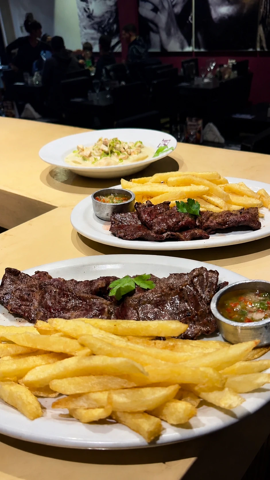 Entraña con papas fritas